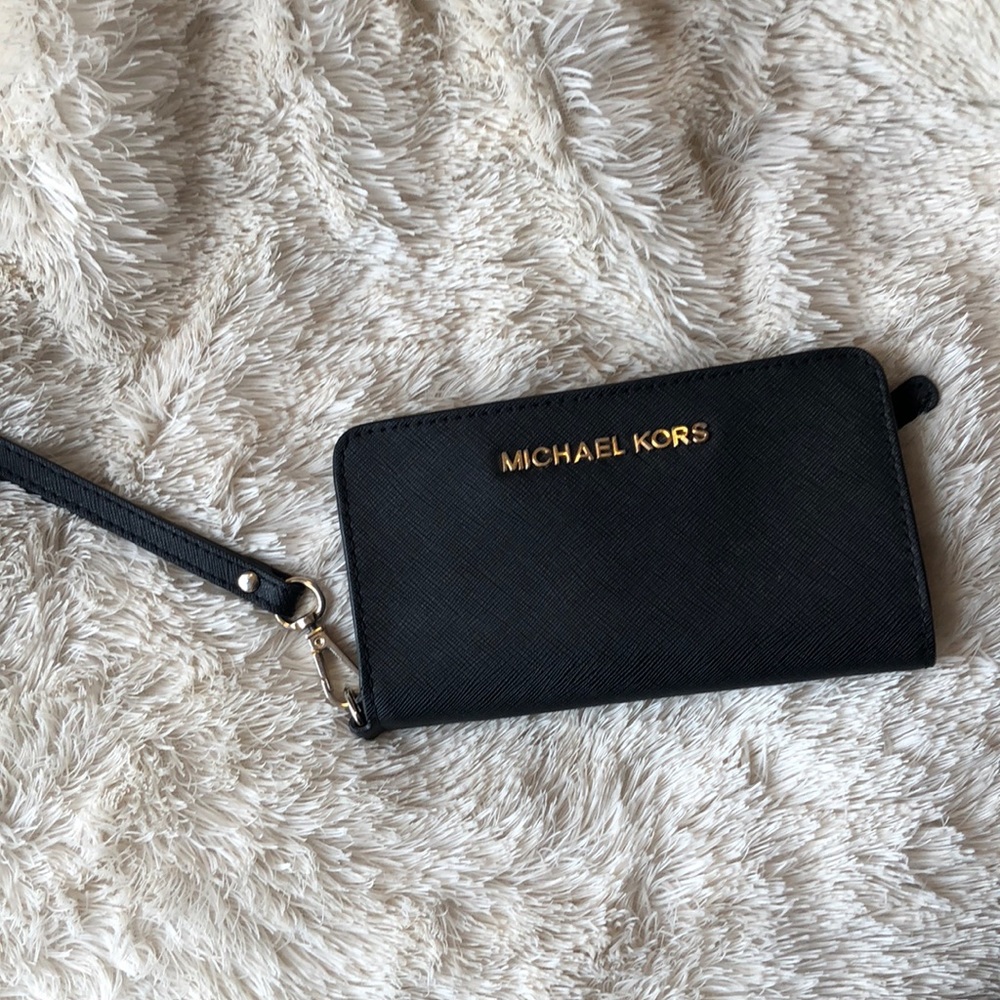 Michael Kors Wristlet